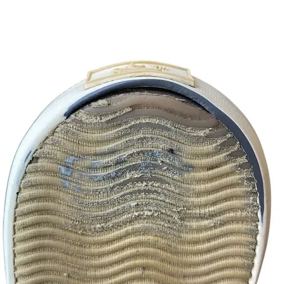 GH BASS & CO Cactus Print Canvas Sneakers Womens Sz 9 Tan Green Western - Picture 9 of 10